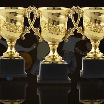 Трофеи Trophys Cup, награди за партита и тенис кортове, детски спомени за бейзбол, медали за футбол